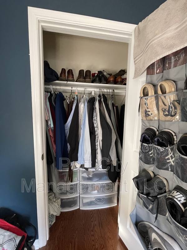 Townhouse for rent at 14 S Ann St, Baltimore, MD 21231