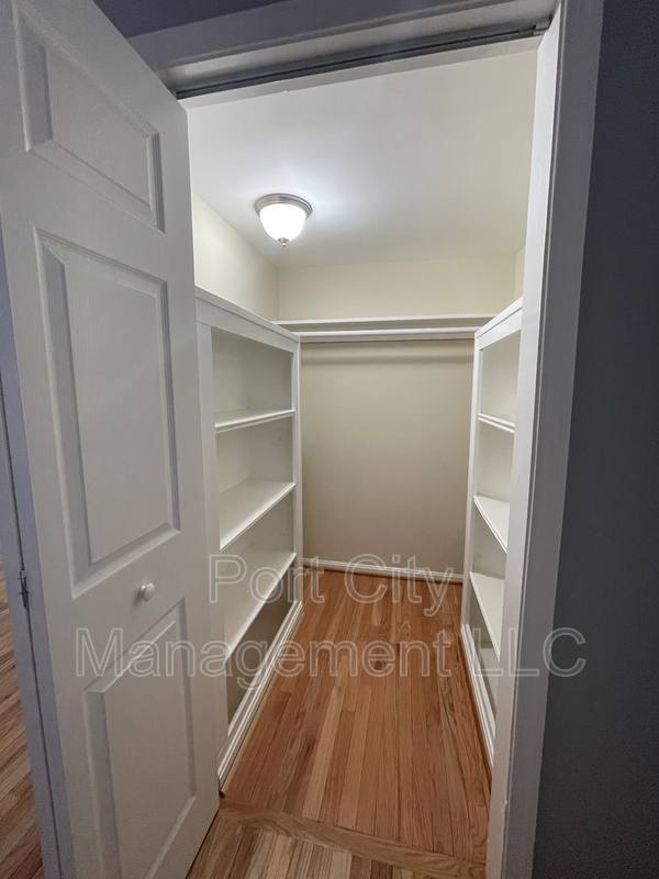 Townhouse for rent at 14 S Ann St, Baltimore, MD 21231