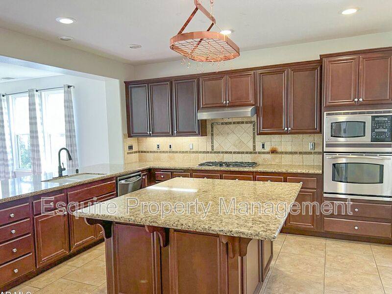 House for rent at 13735 Blue Ridge Way, Moorpark, CA 93021