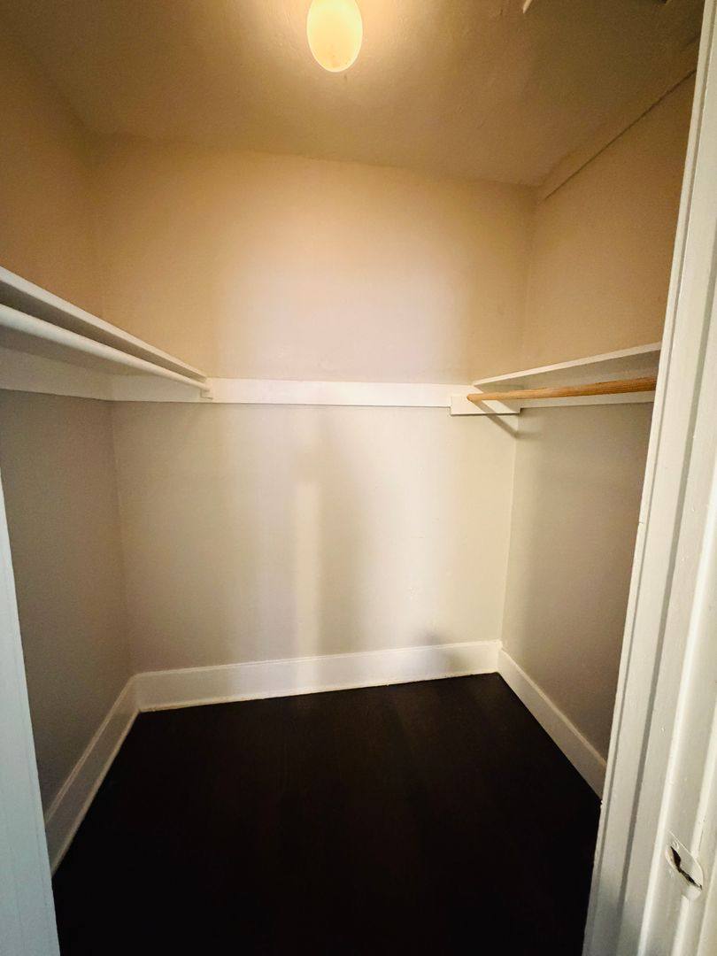 Apartment for rent at 1106 E 1st St, Long Beach, CA 90802