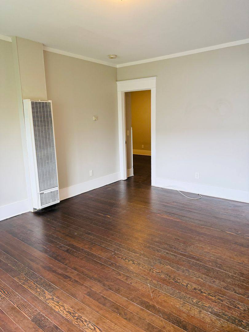 Apartment for rent at 1106 E 1st St, Long Beach, CA 90802
