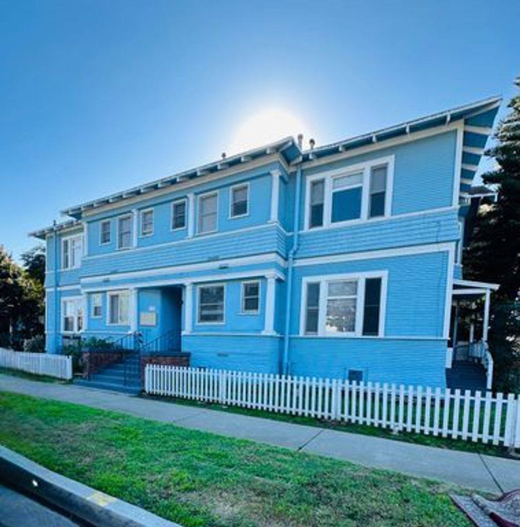 Apartment for rent at 1106 E 1st St, Long Beach, CA 90802