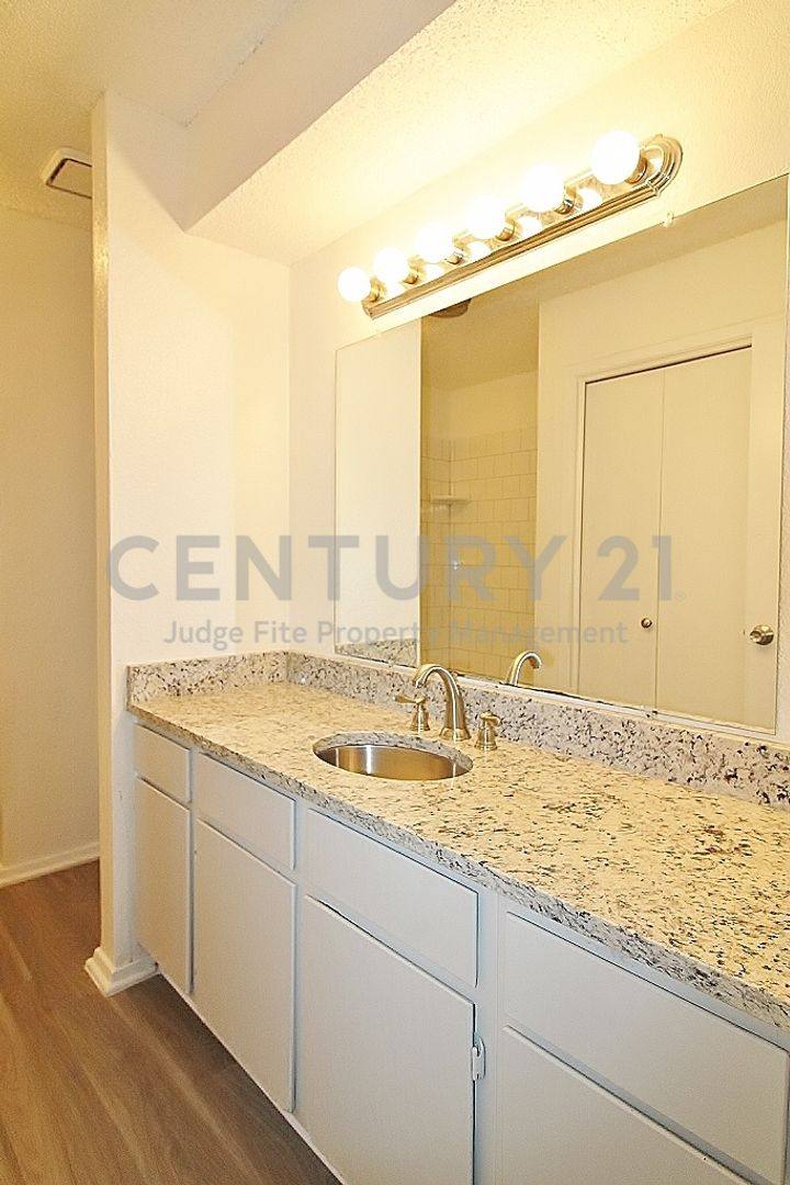 House for rent at 1705 Fitzgerald Court, Arlington, TX 76012