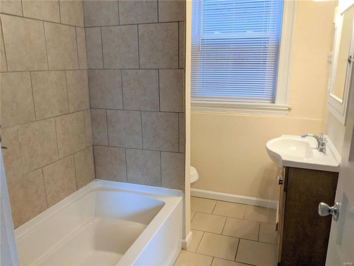 Apartment for rent at 4547 Wichita Ave, Saint Louis, MO 63110