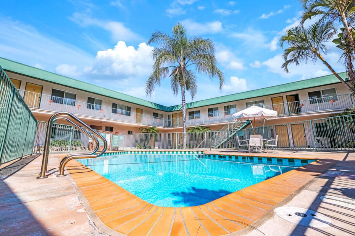 Apartment for rent at 11635 - 11649 Downey Ave, Downey, CA 90241