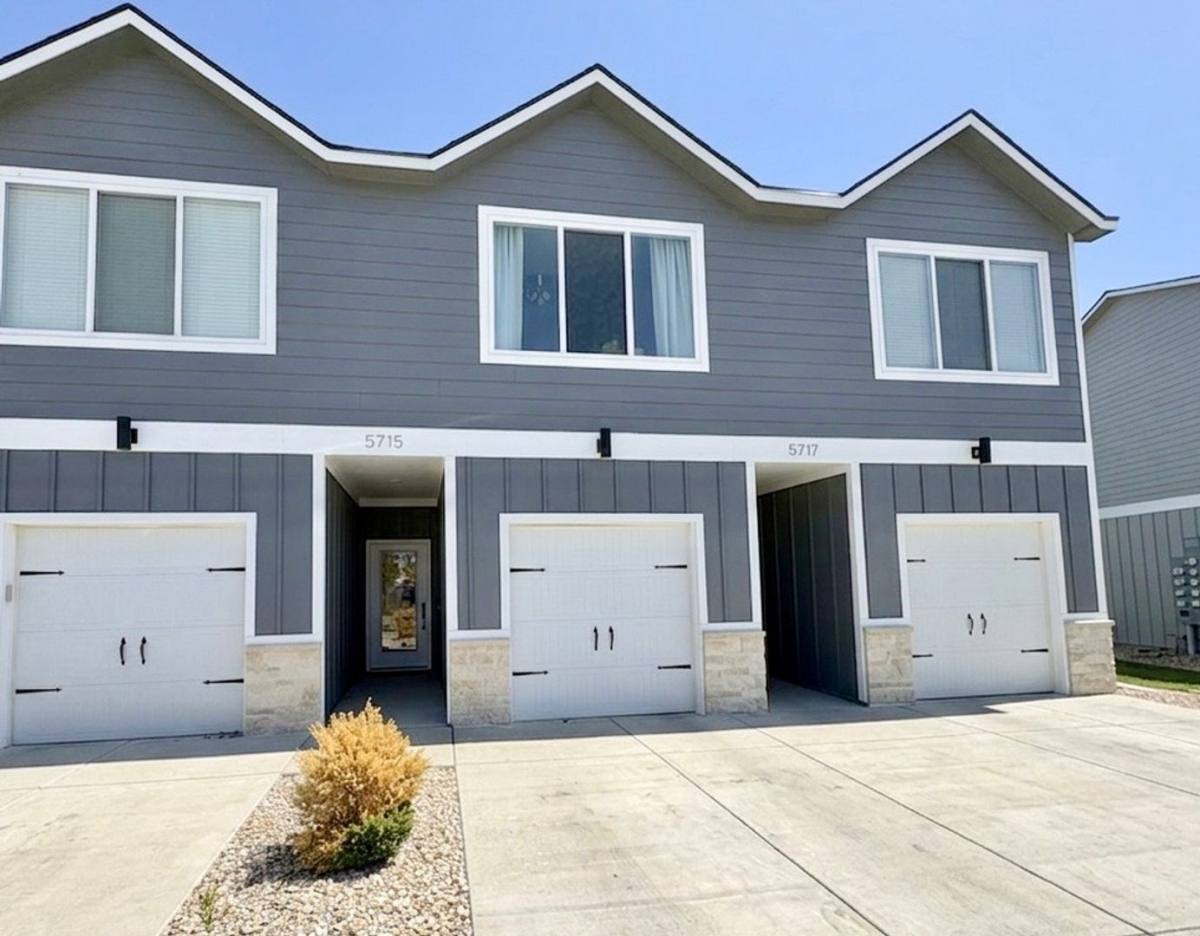 Townhouse for rent at 5715 Goheen Dr, Manhattan, KS 66503