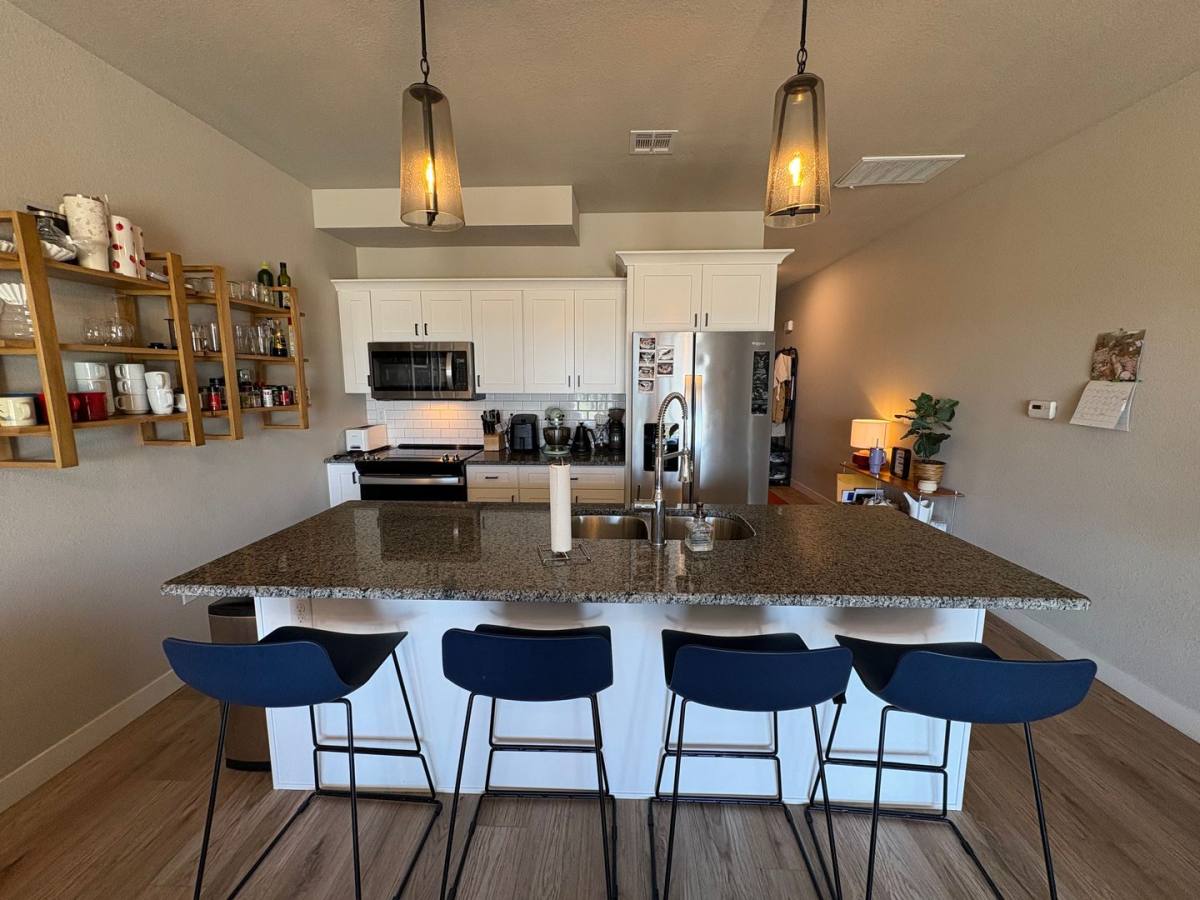 Townhouse for rent at 5715 Goheen Dr, Manhattan, KS 66503