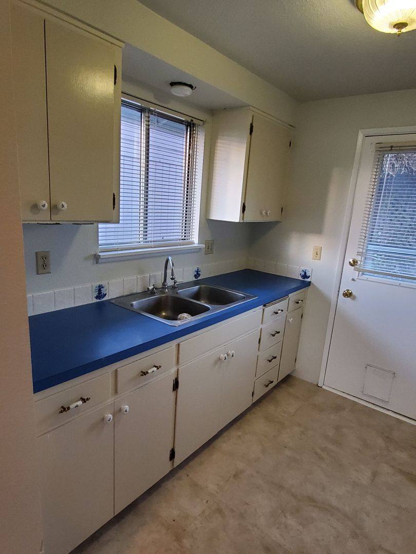 Apartment for rent at 446-448 S 51st Place, Springfield, OR 97478