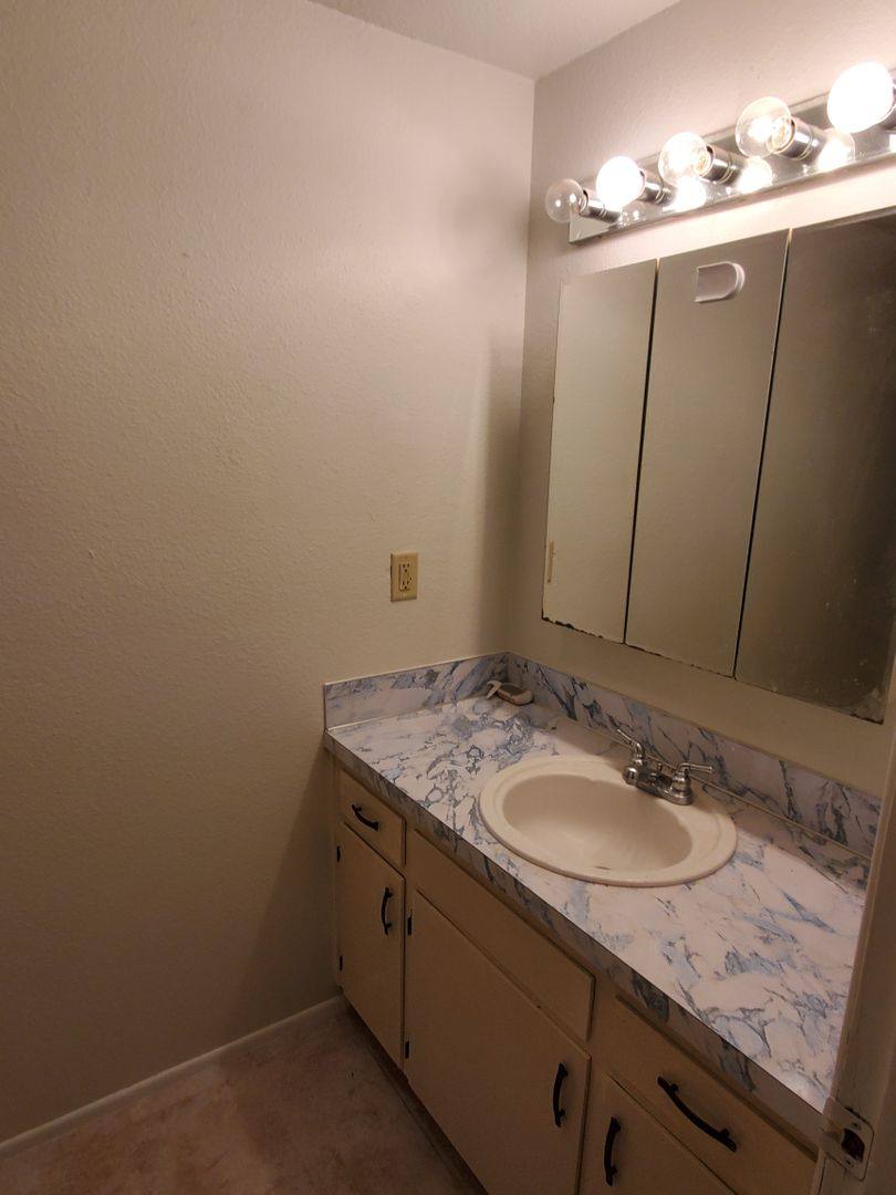 Apartment for rent at 446-448 S 51st Place, Springfield, OR 97478
