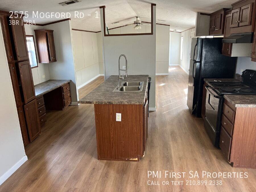 Apartment for rent at 2575 Mogford Rd #2, San Antonio, TX 78264