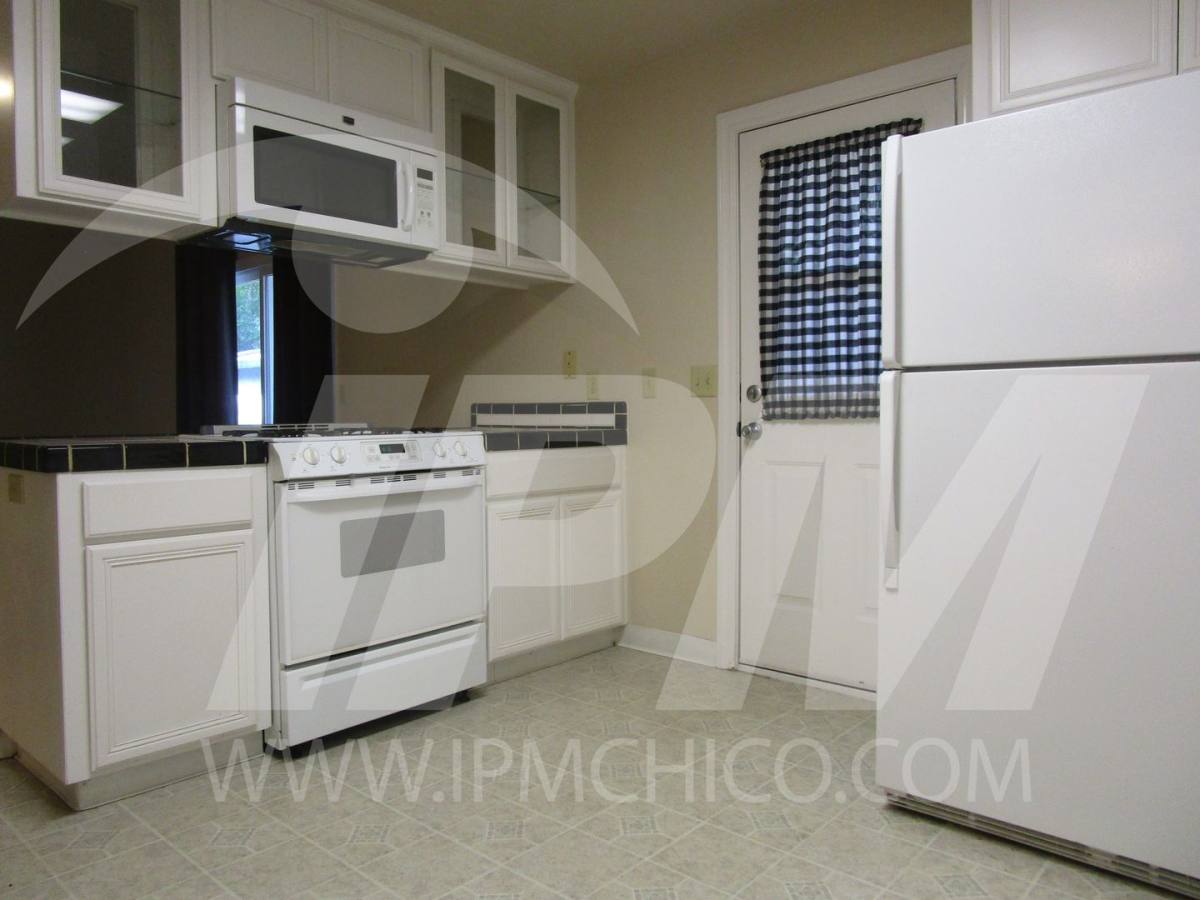 House for rent at 143 W 3rd Ave, Chico, CA 95926
