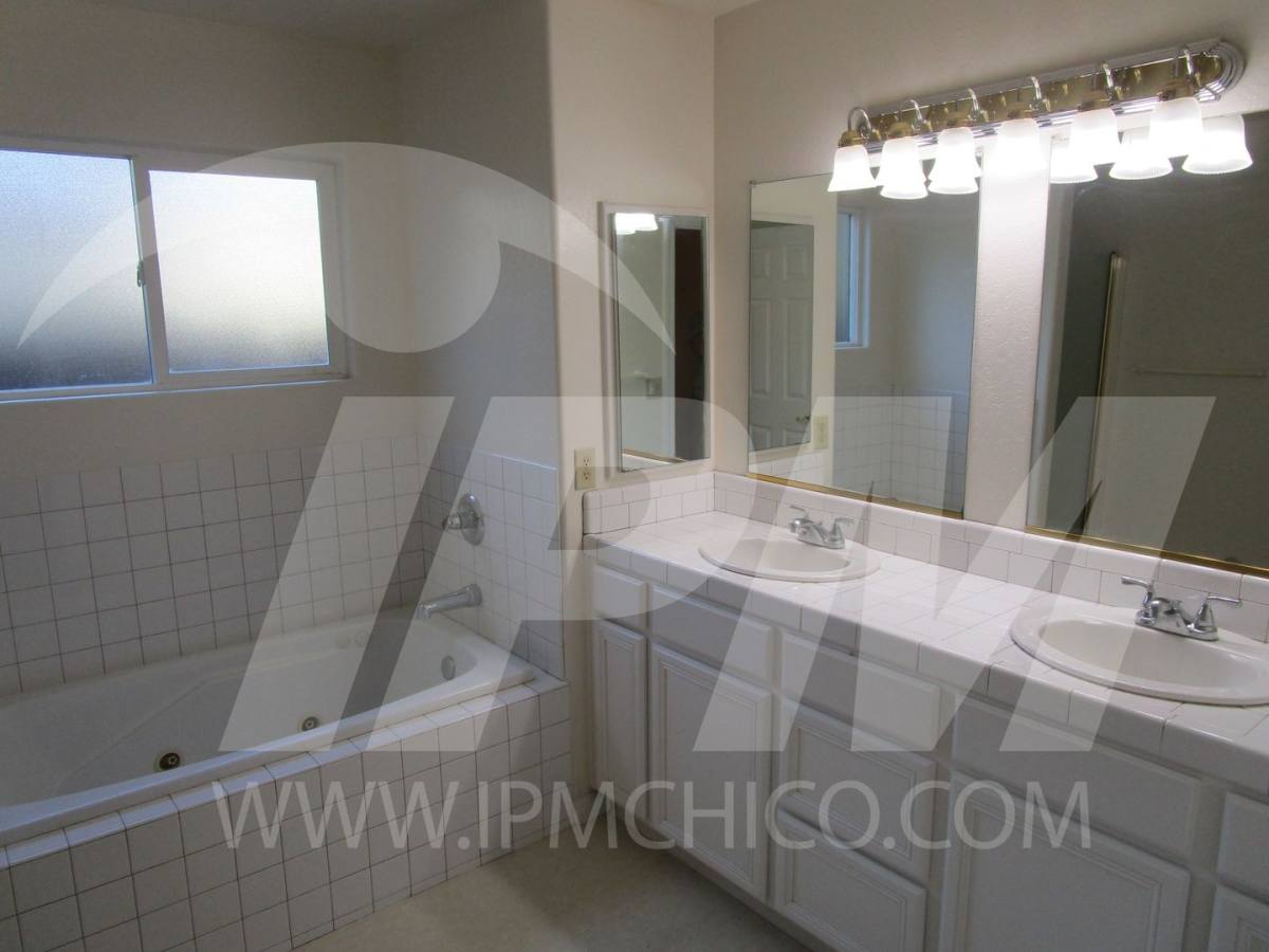 House for rent at 143 W 3rd Ave, Chico, CA 95926