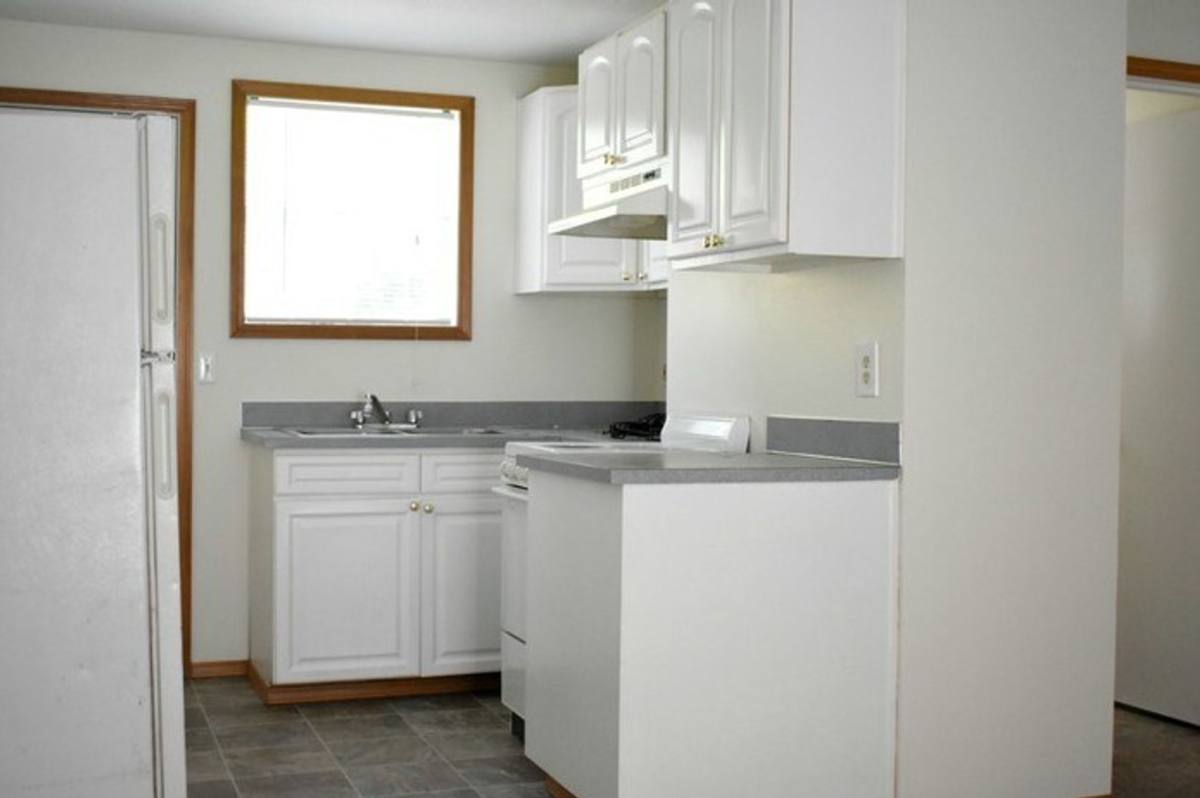 Apartment for rent at 412 SE 133rd Ave, Portland, OR 97233