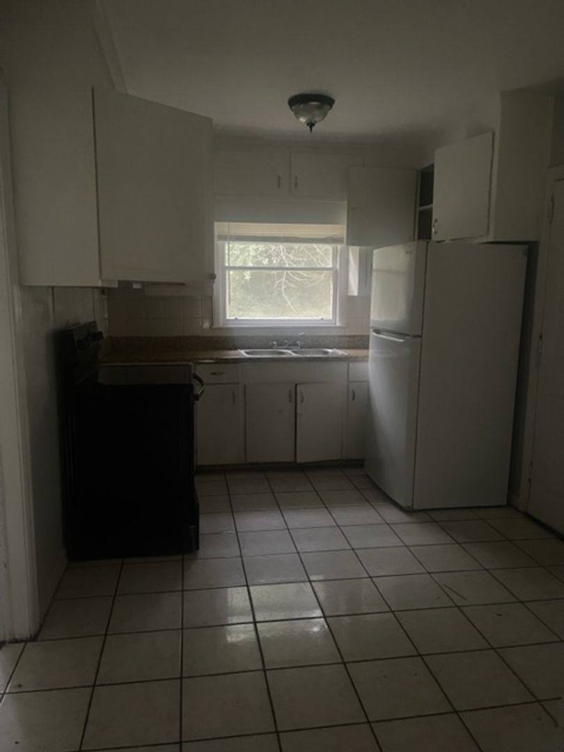 House for rent at 1312 Colquitt Ave, Albany, GA 31707