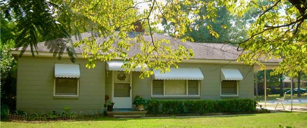 House for rent at 1312 Colquitt Ave, Albany, GA 31707