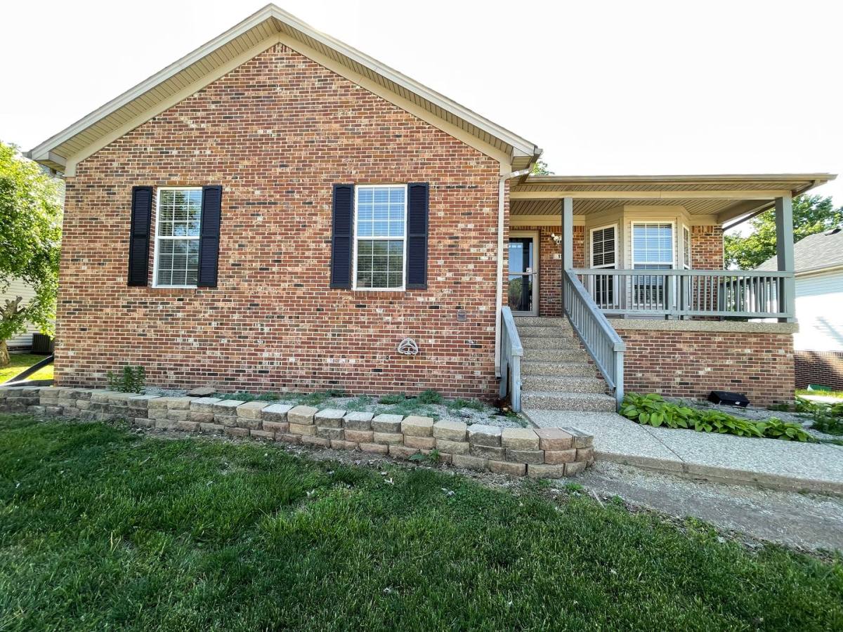 House for rent at 197 Woodfield Circle, Shelbyville, KY 40065