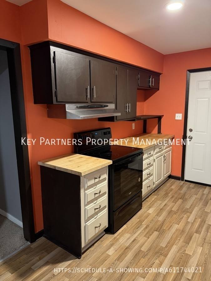 House for rent at 821 S Edgemere Dr #CLOSE To Everything, Olathe, KS 66061