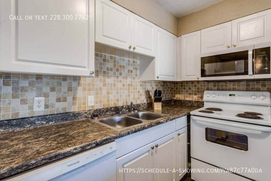 Townhouse for rent at 245 Mc Donnell Ave #1C221, Biloxi, MS 39531