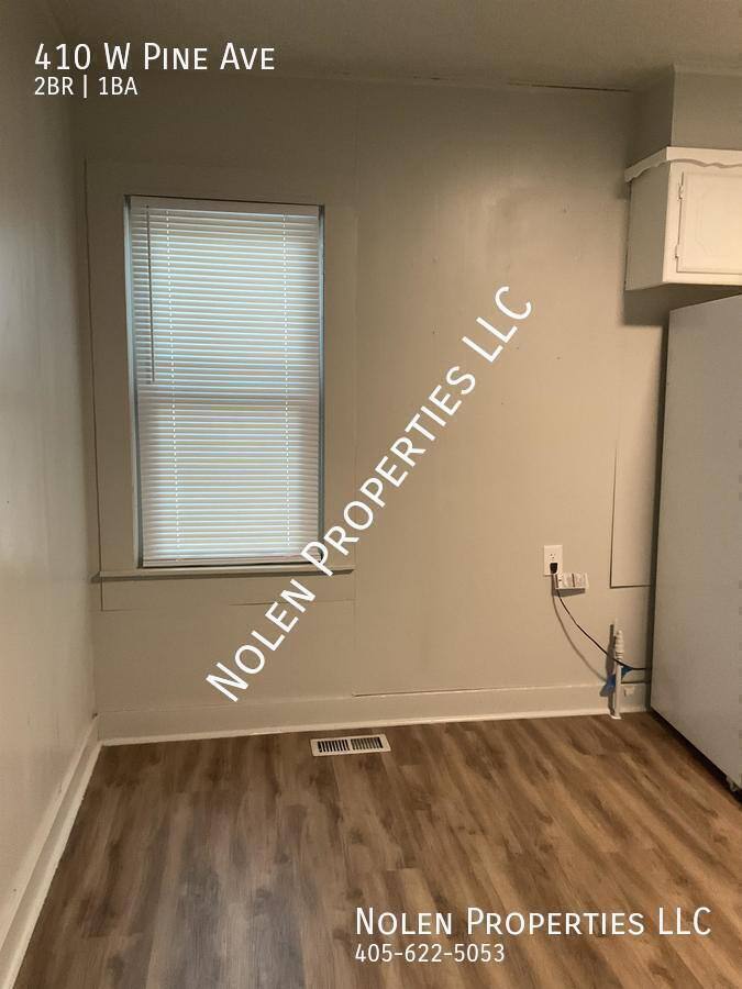 House for rent at 410 W Pine Ave, Sayre, OK 73662