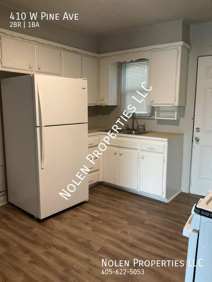 House for rent at 410 W Pine Ave, Sayre, OK 73662