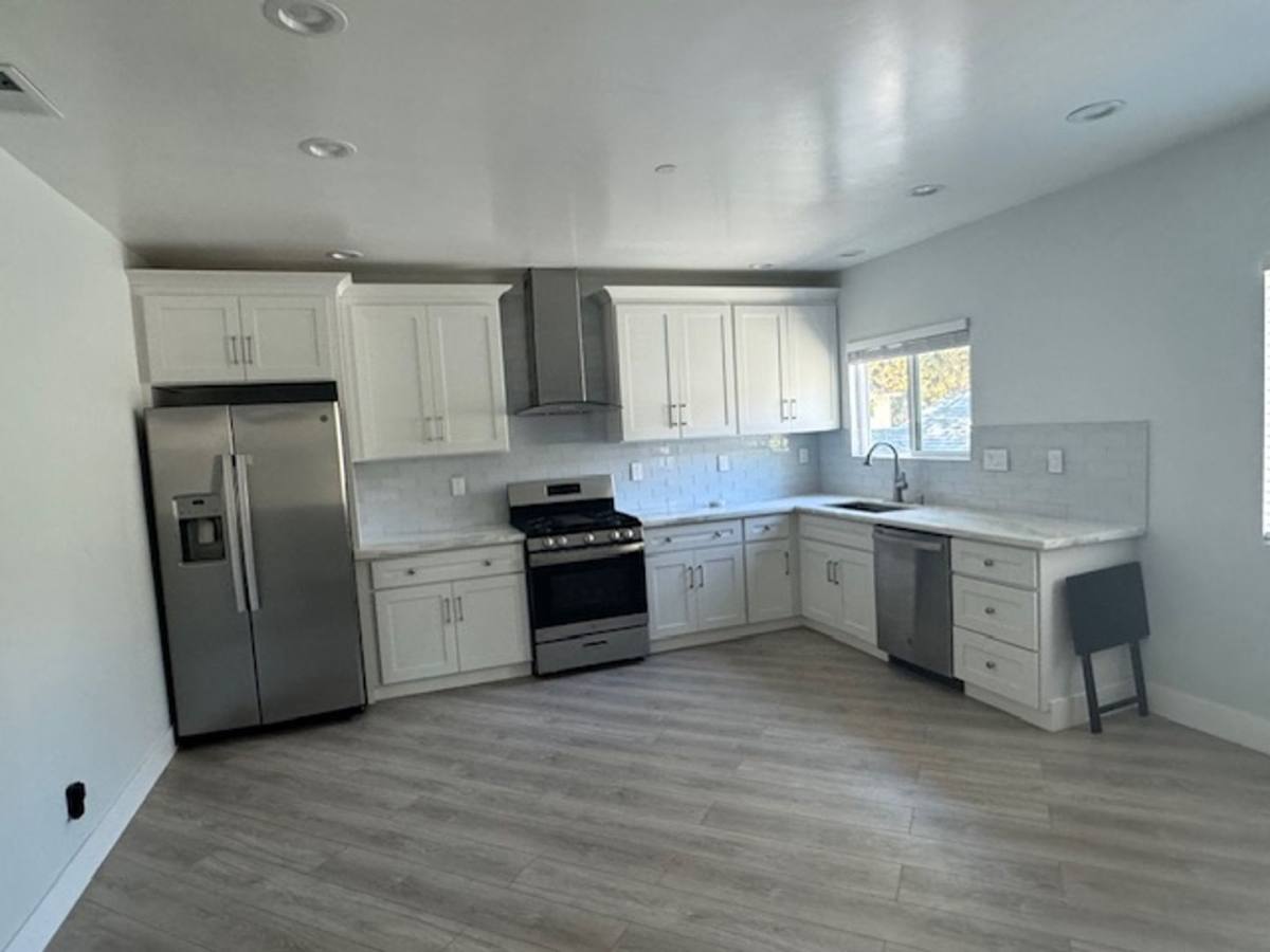 Apartment for rent at 1515 T St, Sacramento, CA 95811