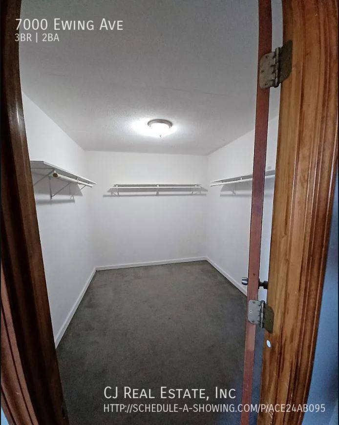 House for rent at 7000 Ewing Ave, Kansas City, MO 64133