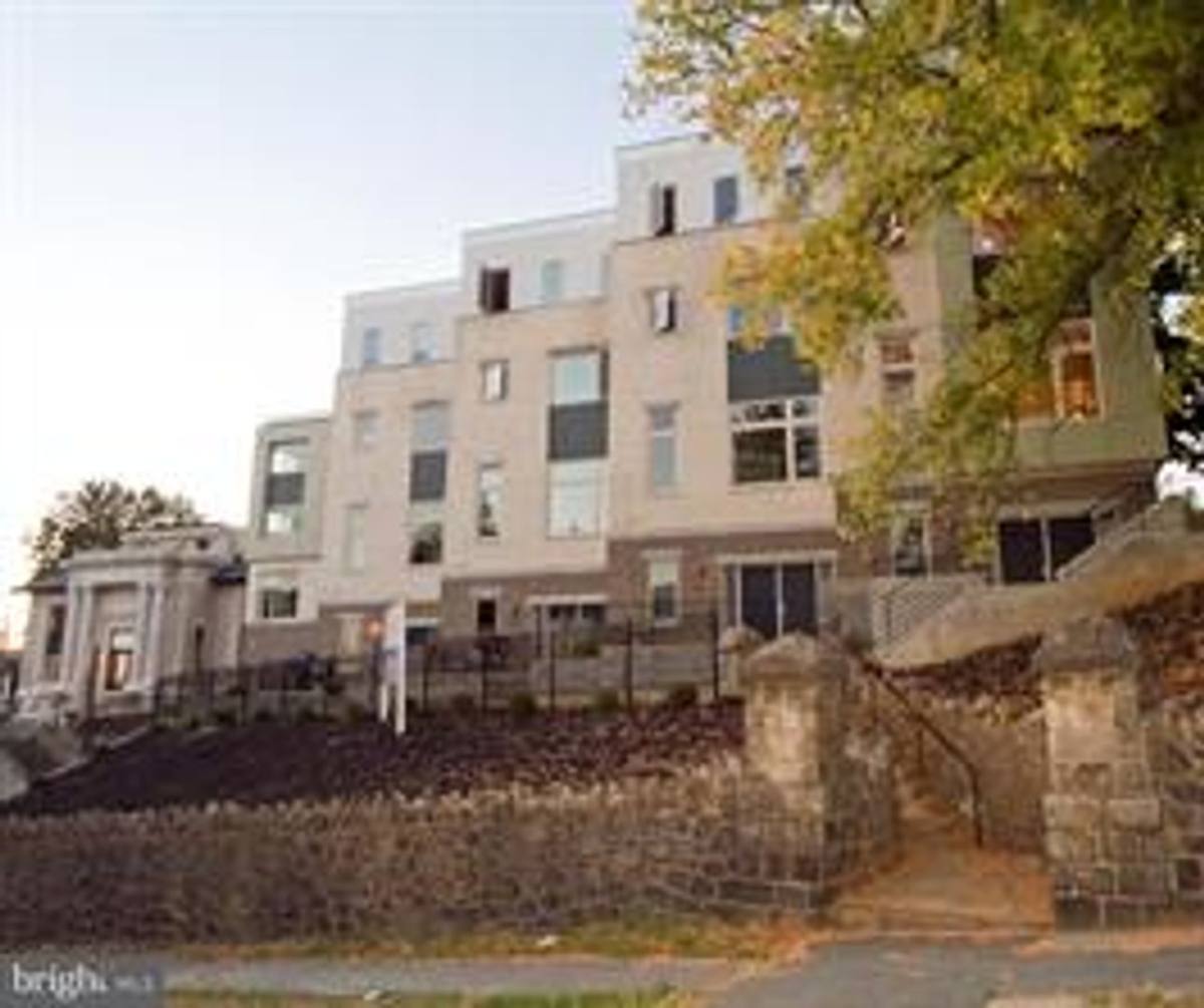 Townhouse for rent at 317 Dupont - Manayunk Hills, Philadelphia, PA 19128