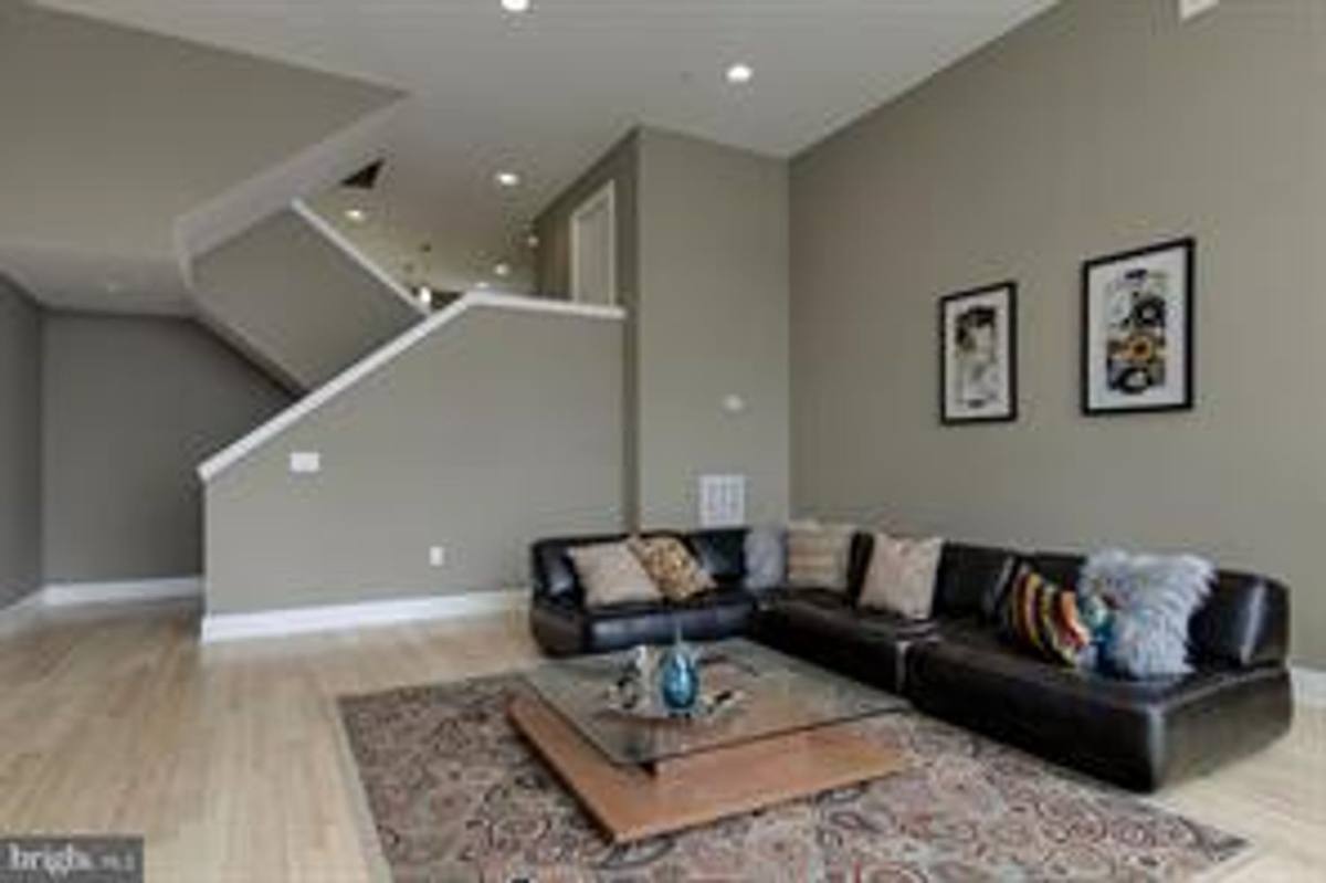 Townhouse for rent at 317 Dupont - Manayunk Hills, Philadelphia, PA 19128