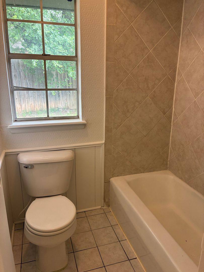 House for rent at 1903 Burnt Oak, Norman, OK 73071