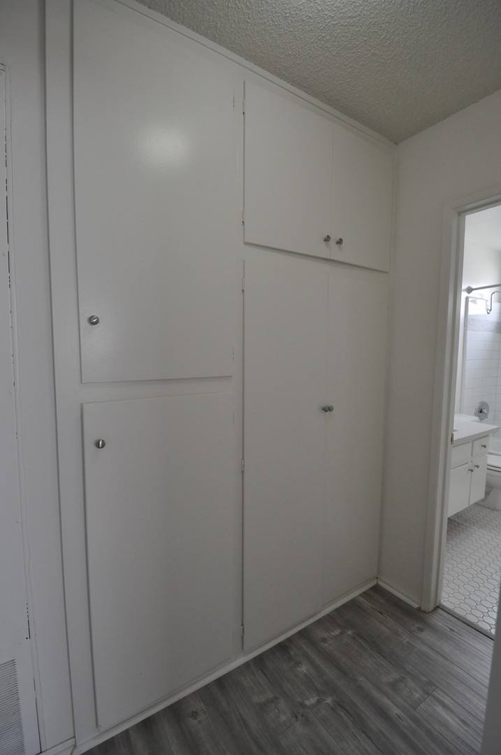 Apartment for rent at 849 N McCadden Place, Los Angeles, CA 90038