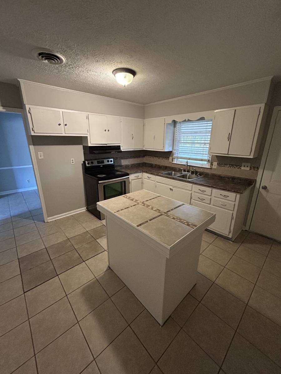 House for rent at 5125 E Linda Circle, Montgomery, AL 36108