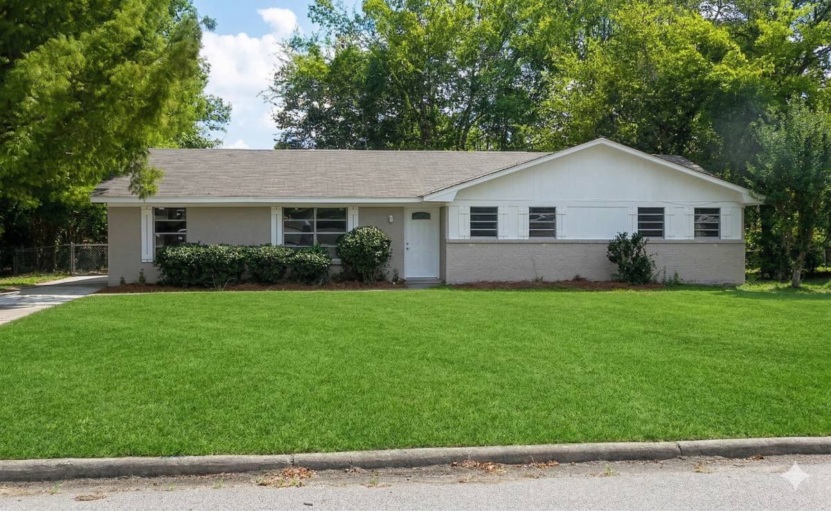 House for rent at 2724 Endicott Dr, Montgomery, AL 36116