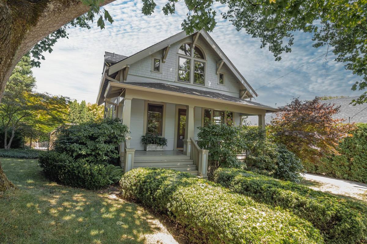 House for rent at 333 S Idaho St, Portland, OR 97239