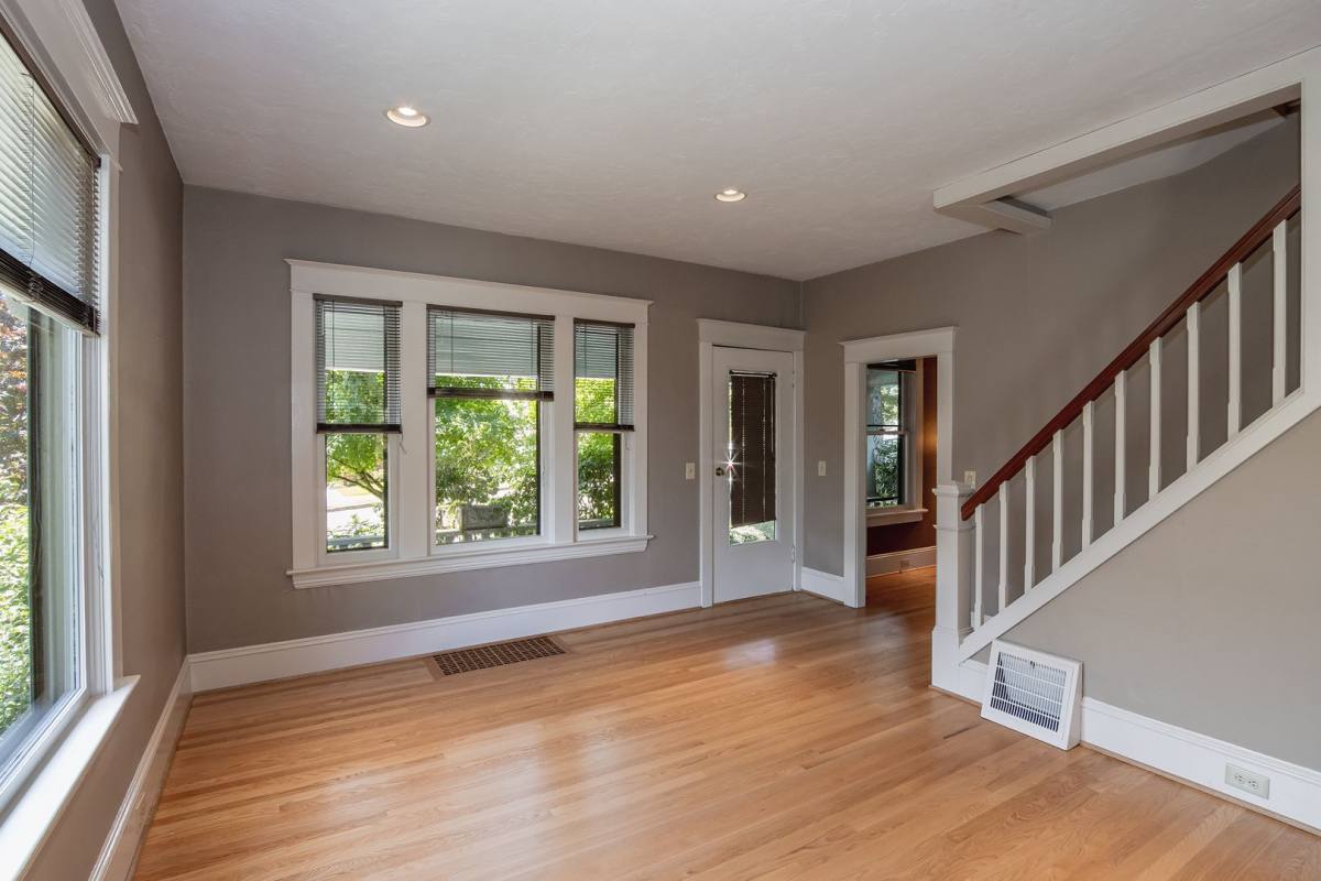 House for rent at 333 S Idaho St, Portland, OR 97239
