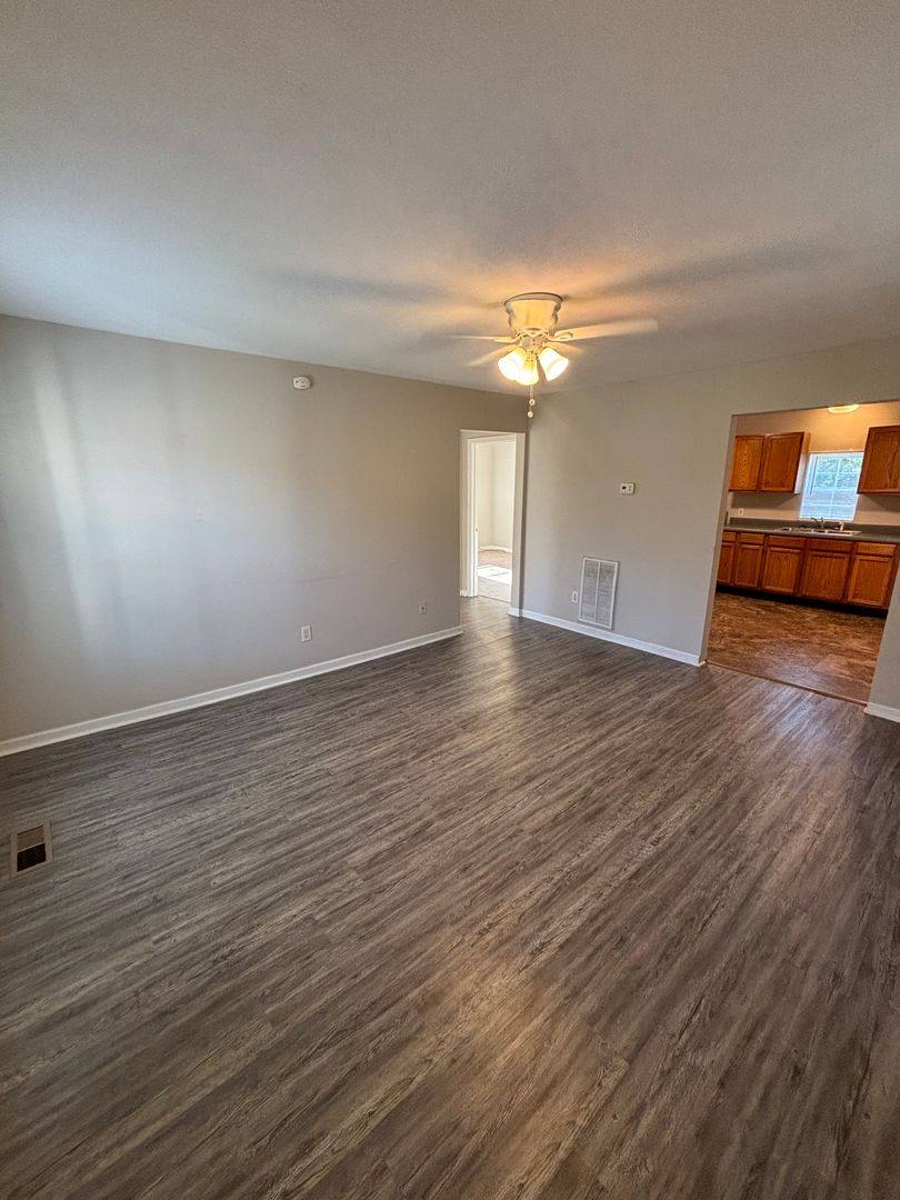 House for rent at 4237 Holston Dr, Knoxville, TN 37914