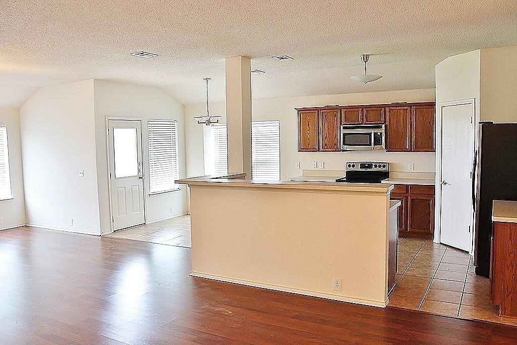 Apartment for rent at 4701 Napa Valley Dr, Argyle, TX 76226