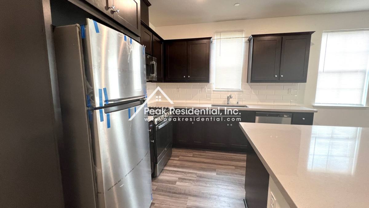 Townhouse for rent at 2943 Toulouse Walk, Sacramento, CA 95834