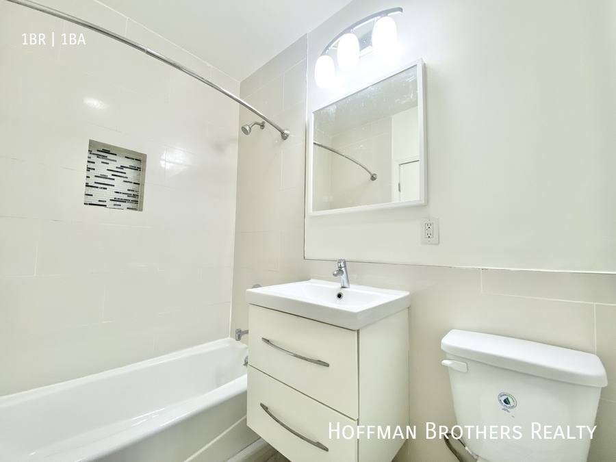 Apartment for rent at 3190 W 7th St #25, Los Angeles, CA 90005