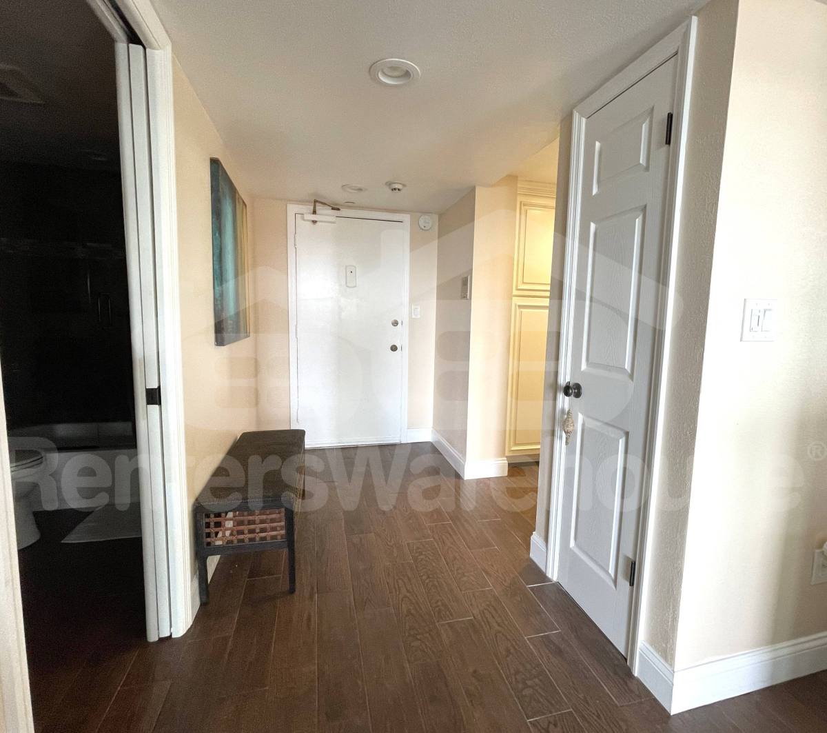 Apartment for rent at 51 Island Way #906, Clearwater Beach, FL 33767