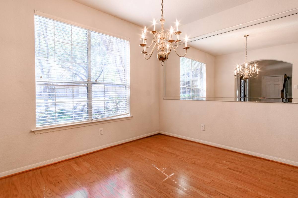 House for rent at 2918 Five Oaks Dr, Missouri City, TX 77459