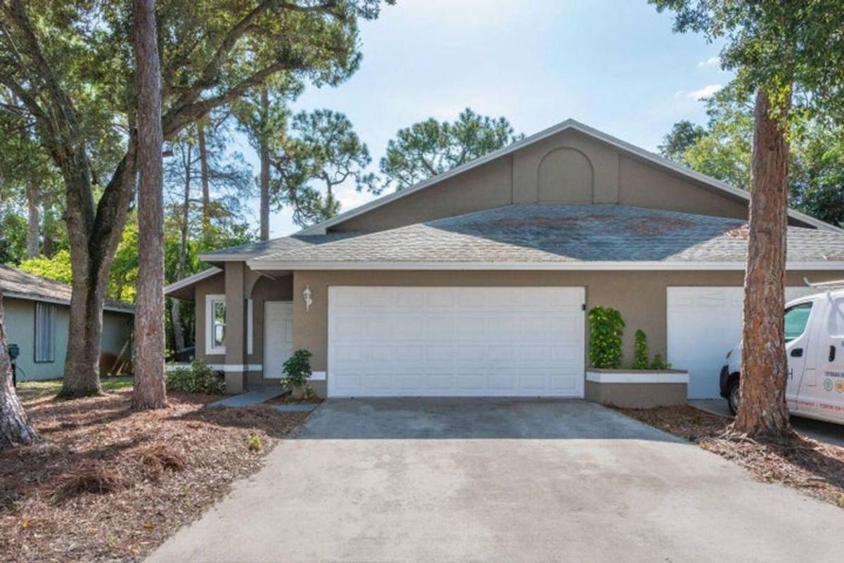 House for rent at 1029 Staghorn St, Wellington, FL 33414