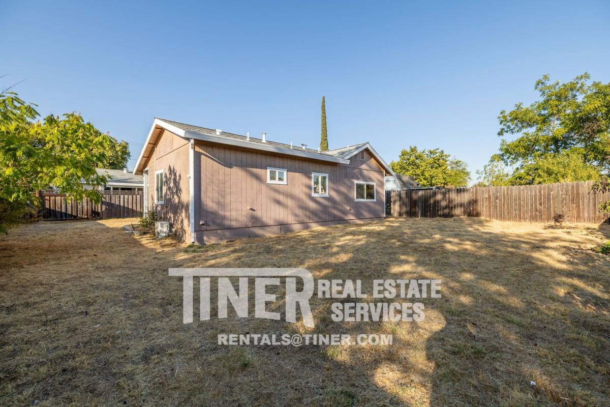 House for rent at 9304 Orangevale Ave, Orangevale, CA 95662