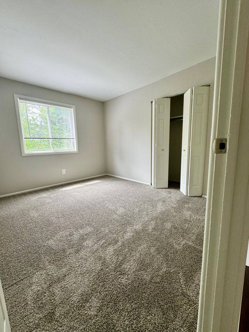 Apartment for rent at 928 Heritage Court, Crown Point, IN 46307