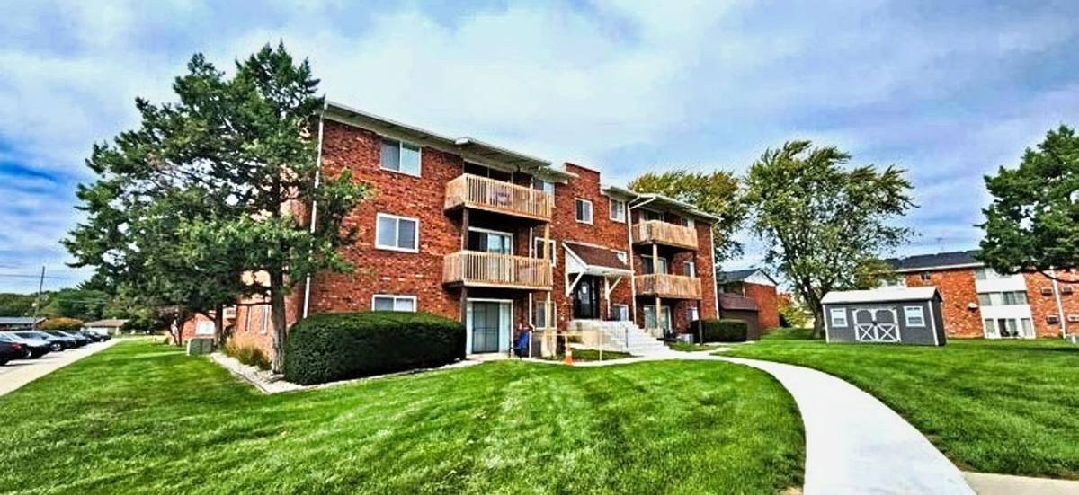 Apartment for rent at 905 Heritage Court, Crown Point, IN 46307