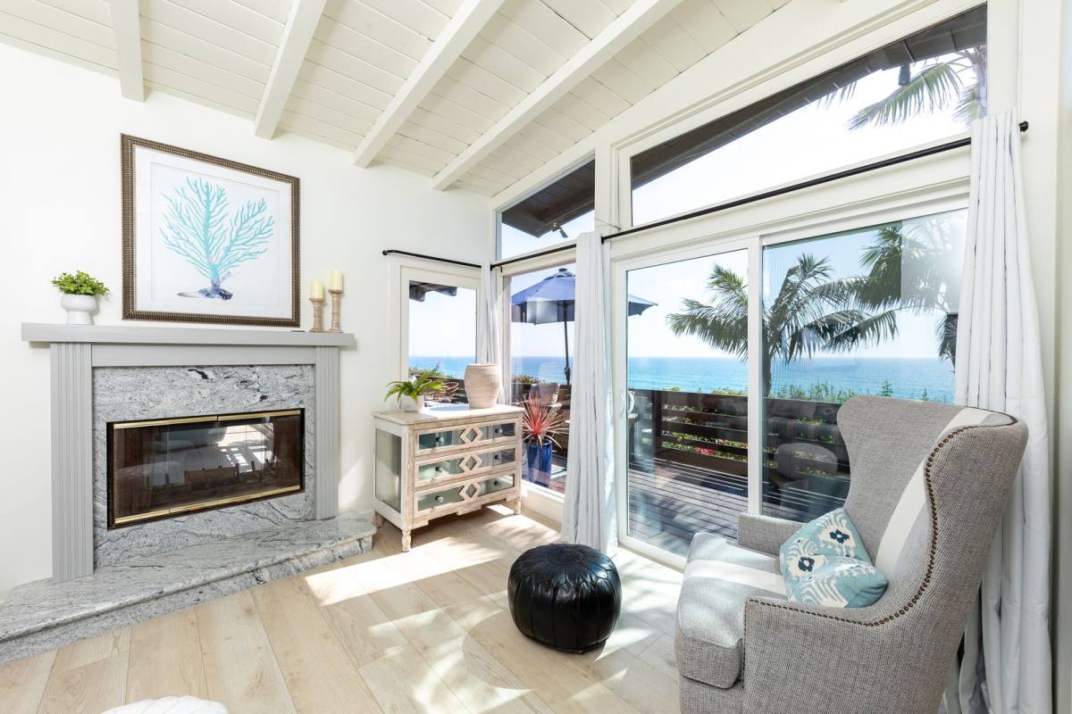 Apartment for rent at 110 8th St, Del Mar, CA 92014