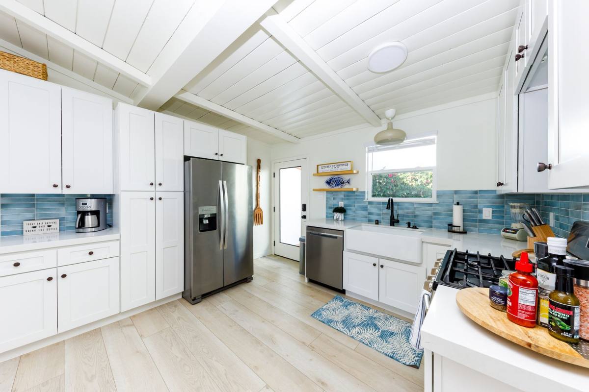 Apartment for rent at 110 8th St, Del Mar, CA 92014