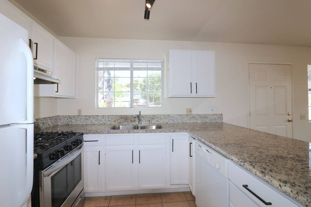 Apartment for rent at 1304-48 Brunner St, San Diego, CA 92110