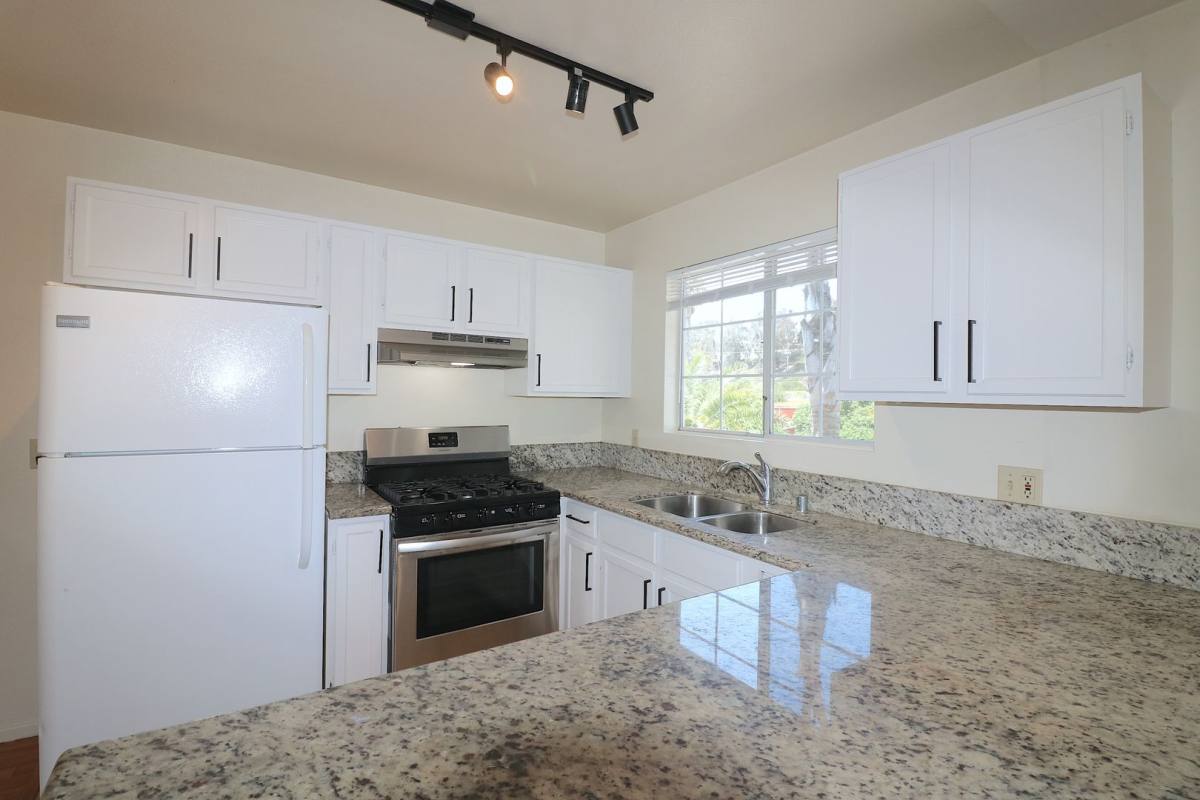 Apartment for rent at 1304-48 Brunner St, San Diego, CA 92110