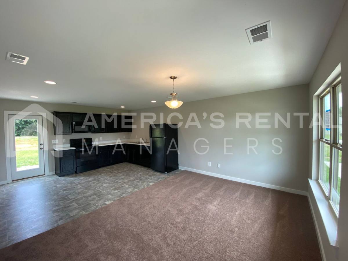House for rent at 350 Sunlight Circle, Talladega, AL 35160