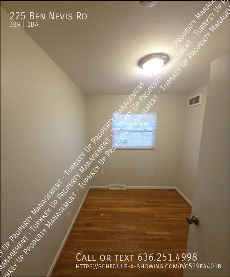 House for rent at 225 Ben Nevis Rd, Saint Louis, MO 63137